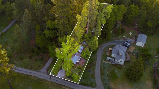 11005 Berggren Ln, Nevada City, CA 95959
