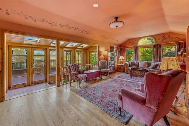11005 Berggren Ln, Nevada City, CA 95959