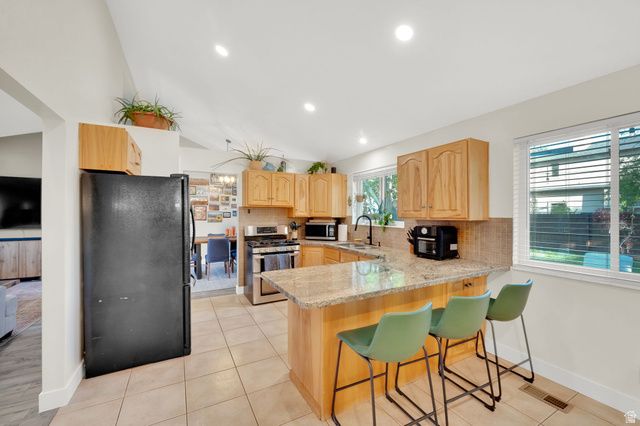 2098 E 10140 S, Sandy, UT 84092