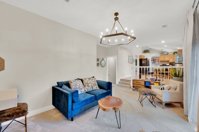 2098 E 10140 S, Sandy, UT 84092