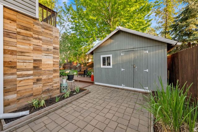 2098 E 10140 S, Sandy, UT 84092