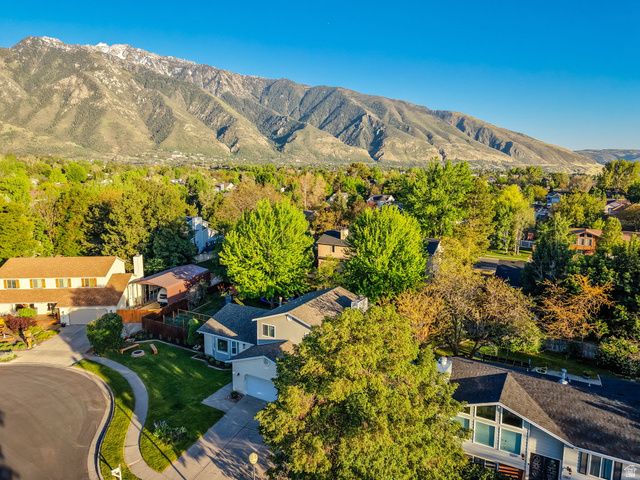 2098 E 10140 S, Sandy, UT 84092