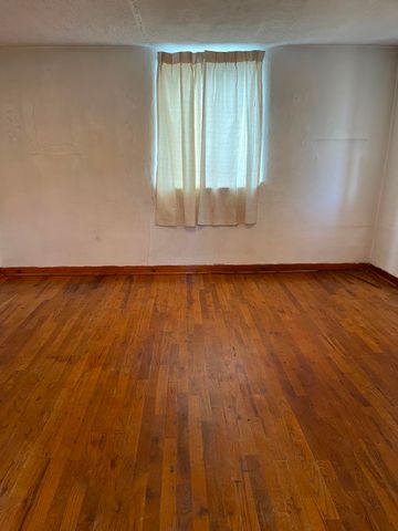 12 Nieves Road SE, Albuquerque, NM 87123