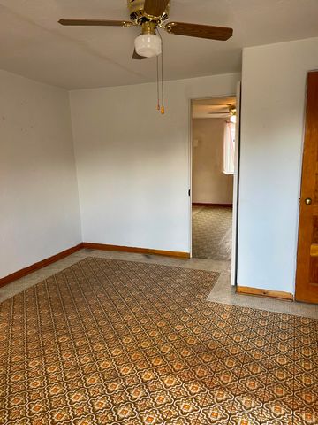 12 Nieves Road SE, Albuquerque, NM 87123