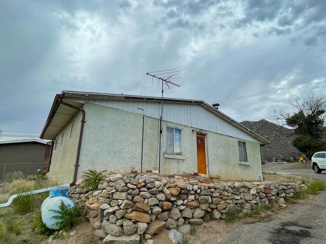 12 Nieves Road SE, Albuquerque, NM 87123