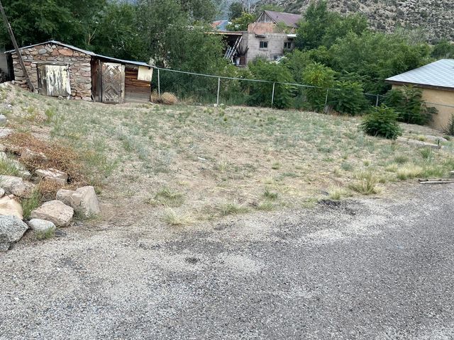 12 Nieves Road SE, Albuquerque, NM 87123