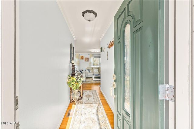 1605 Southwest Avenue, Johnson City, TN 37604