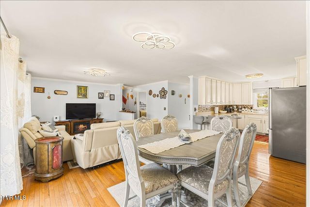 1605 Southwest Avenue, Johnson City, TN 37604