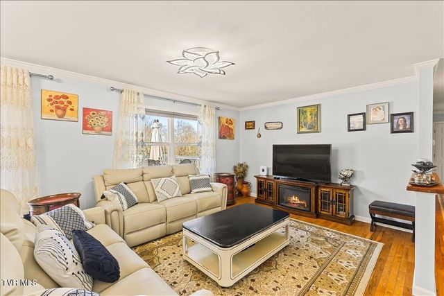 1605 Southwest Avenue, Johnson City, TN 37604