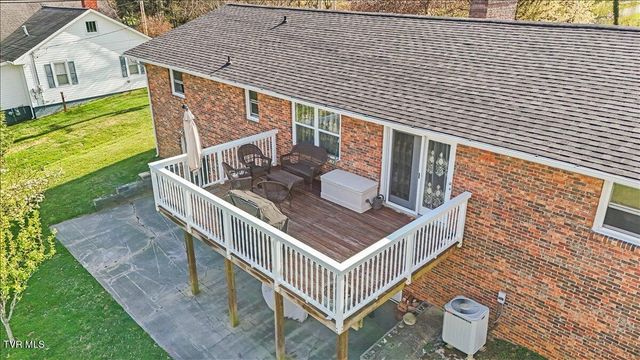 1605 Southwest Avenue, Johnson City, TN 37604