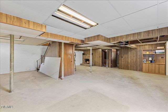 1605 Southwest Avenue, Johnson City, TN 37604