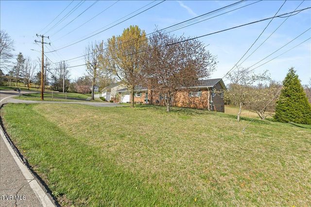 1605 Southwest Avenue, Johnson City, TN 37604