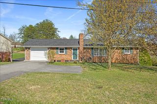 1605 Southwest Avenue, Johnson City, TN 37604