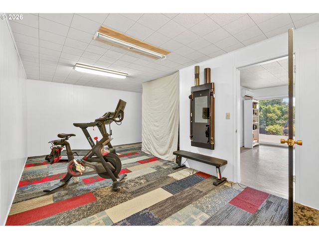 504 MEADOW VIEW Rd, Forest Grove, OR 97116