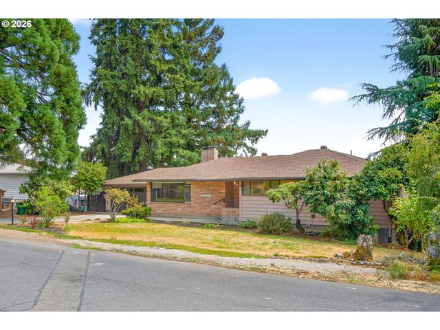 504 MEADOW VIEW Rd, Forest Grove, OR 97116