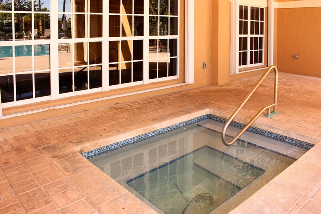 1000 Scotia Drive 304, Hypoluxo, FL 33462