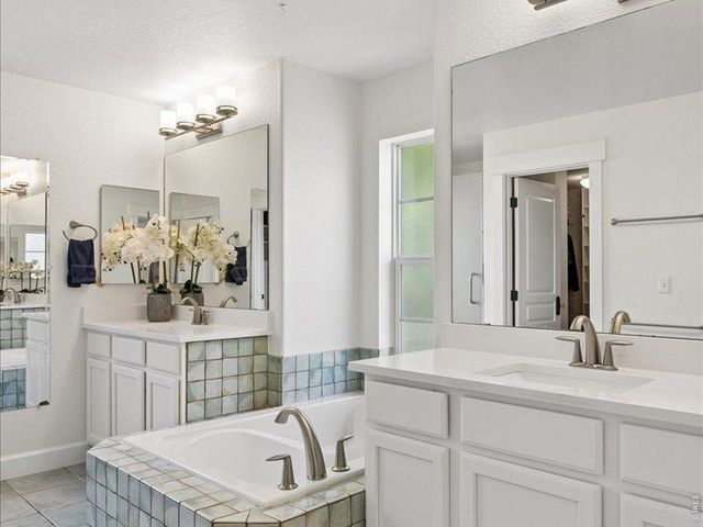 8775 E 28th Ave, Denver, CO 80238