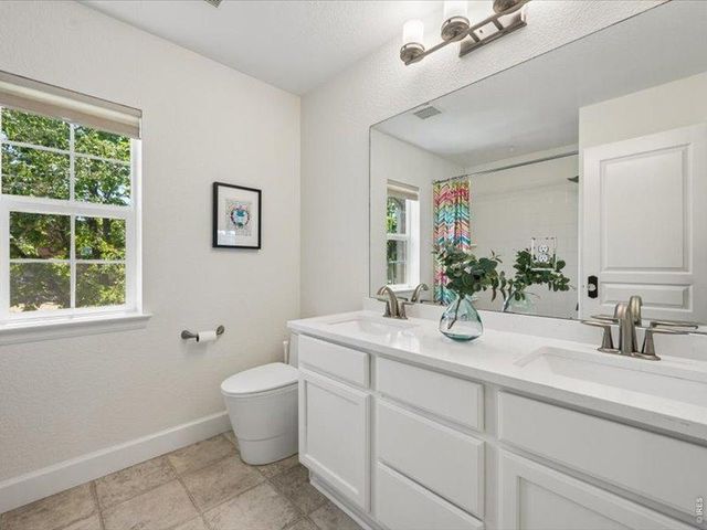 8775 E 28th Ave, Denver, CO 80238