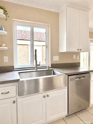 25 Sand Dollar Court, Newport Beach, CA 92663