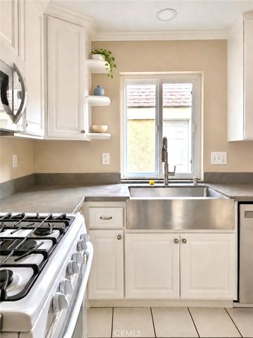 25 Sand Dollar Court, Newport Beach, CA 92663