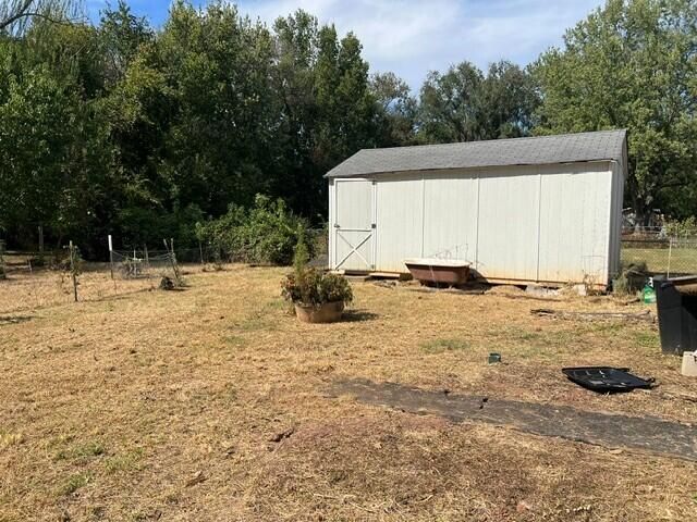 1121 S Colgate Avenue, Springfield, MO 65802