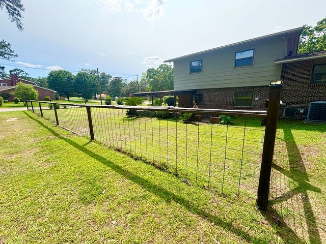 2203 Stonebridge Rd., Dothan, AL 36301