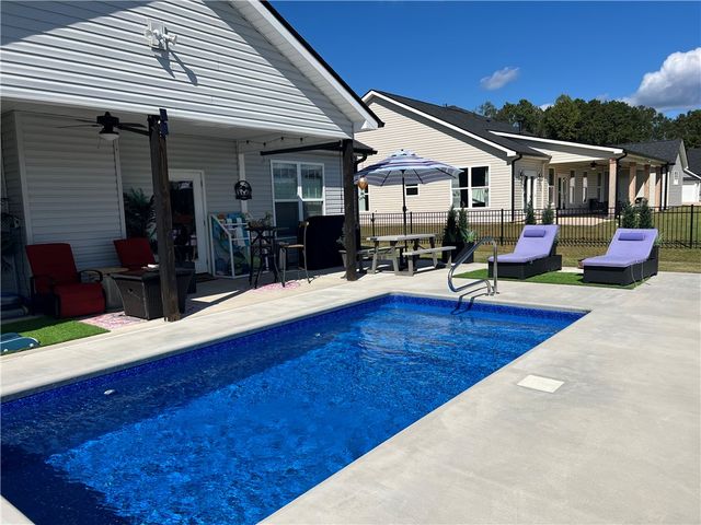 203 Legacy Lane, Pickens, SC 29671