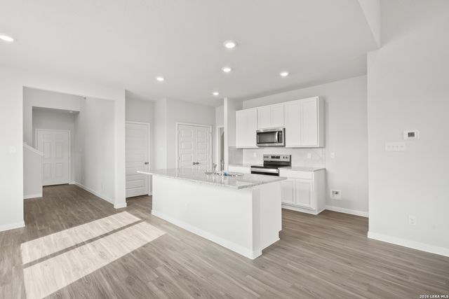 13602 Helton Pass, St Hedwig, TX 78152