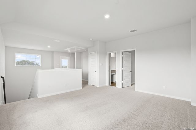 13602 Helton Pass, St Hedwig, TX 78152