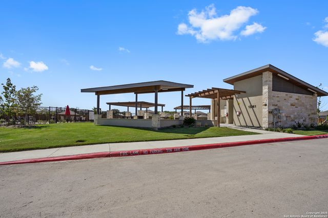 13602 Helton Pass, St Hedwig, TX 78152