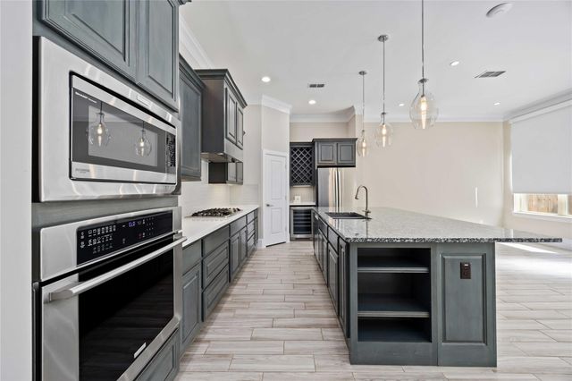 6723 Sussex Manor Street, Houston, TX 77055