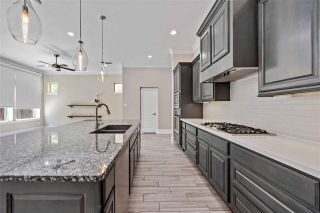 6723 Sussex Manor Street, Houston, TX 77055