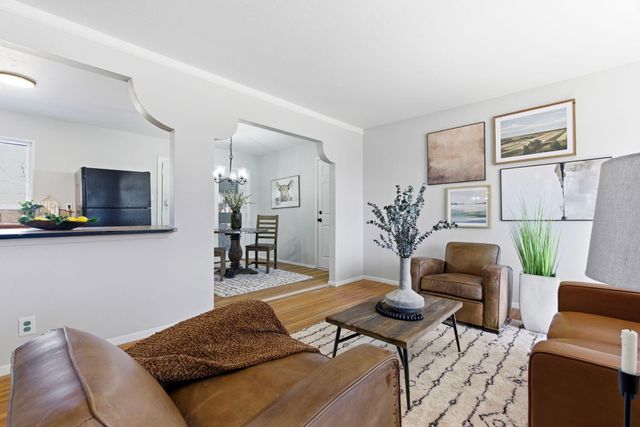 3909 Hilton Avenue NE, Albuquerque, NM 87110