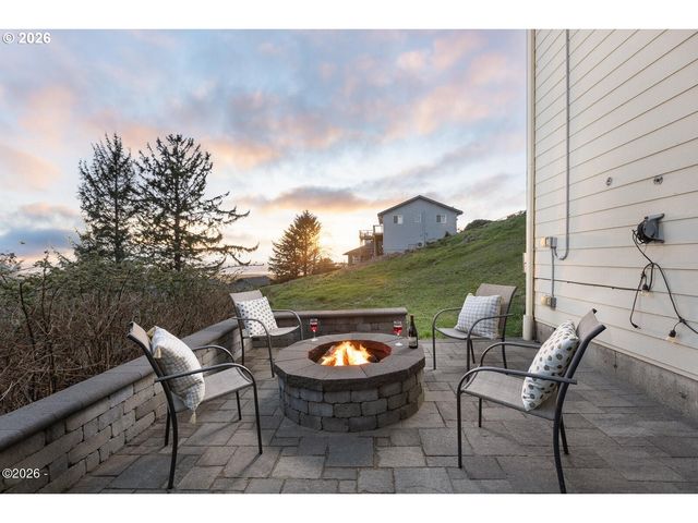 7415 E Summit Road, Pacific City, OR 97135