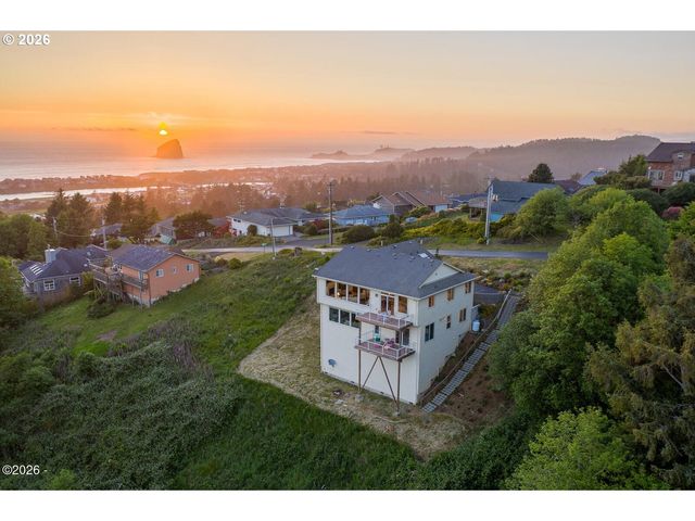 7415 E Summit Road, Pacific City, OR 97135