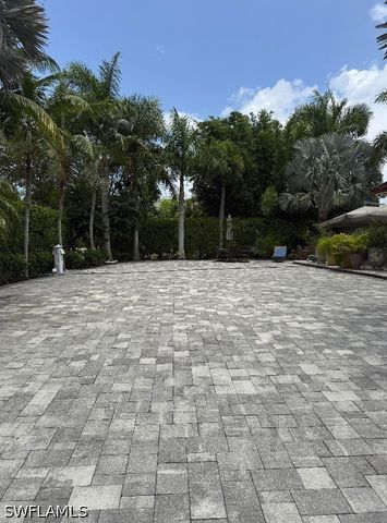 4840 CARRIAGE CT, Naples, FL 34114