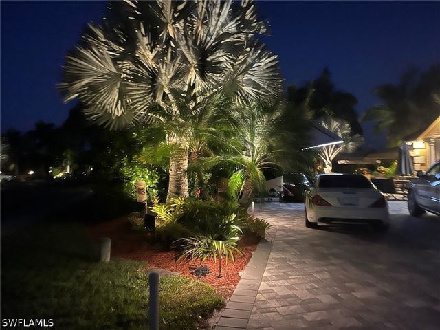 4840 CARRIAGE CT, Naples, FL 34114