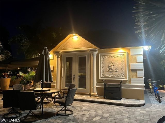 4840 CARRIAGE CT, Naples, FL 34114