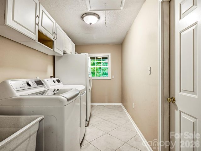 20 Adohi Court, Brevard, NC 28712