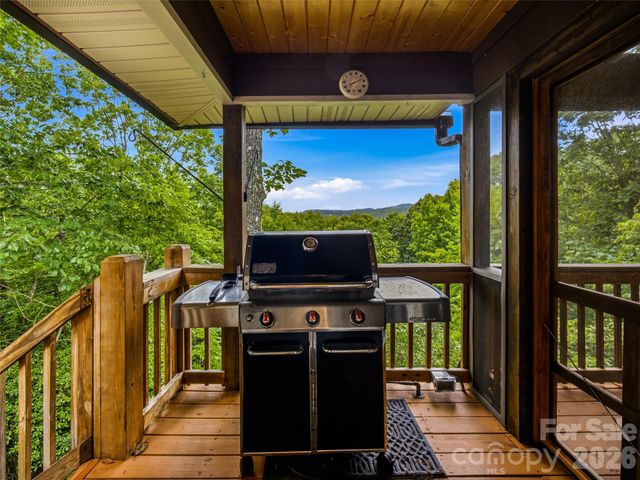 20 Adohi Court, Brevard, NC 28712