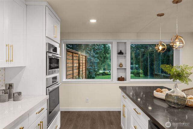 2137 N 128TH Street, Seattle, WA 98133