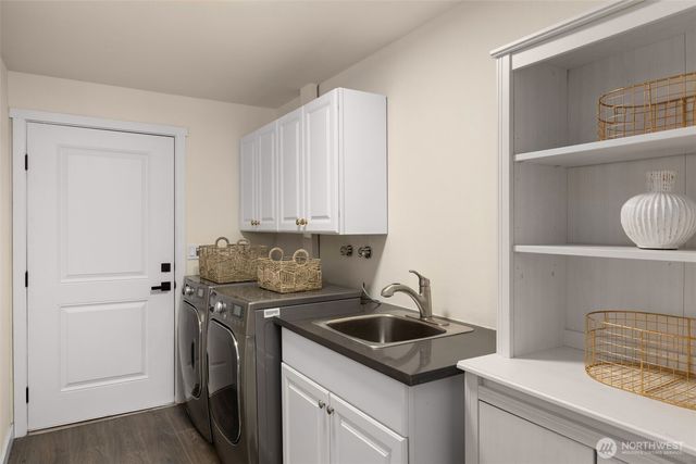 2137 N 128TH Street, Seattle, WA 98133