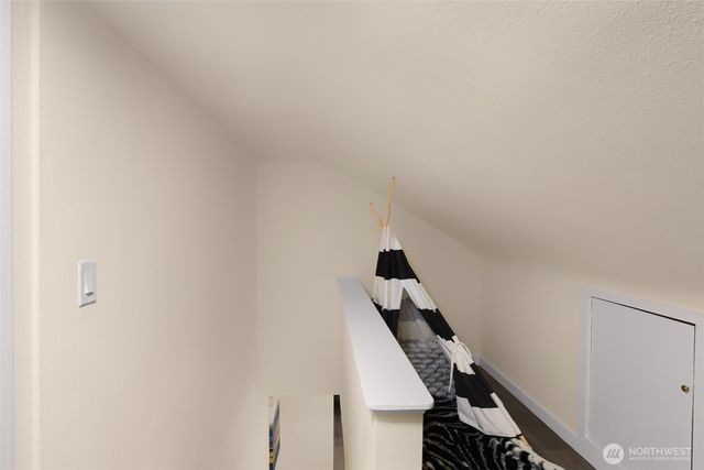 2137 N 128TH Street, Seattle, WA 98133