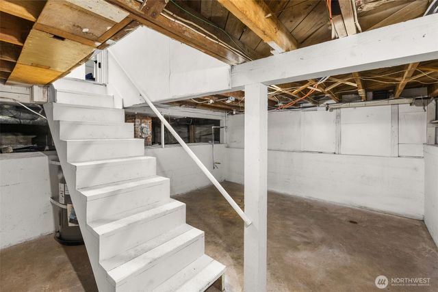 2137 N 128TH Street, Seattle, WA 98133