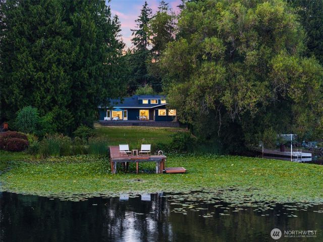 2137 N 128TH Street, Seattle, WA 98133