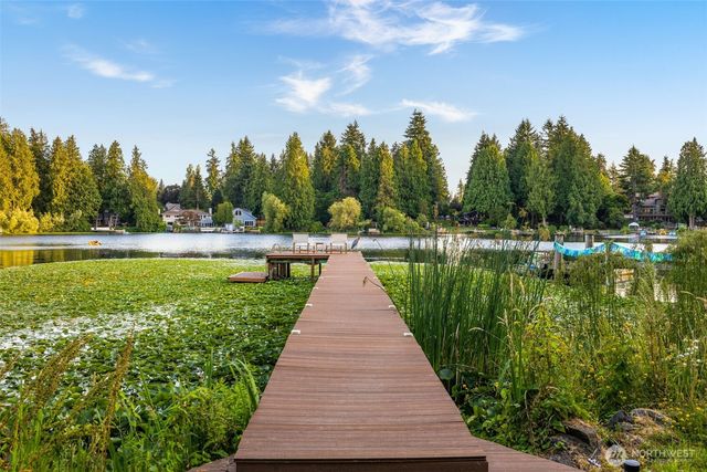 2137 N 128TH Street, Seattle, WA 98133