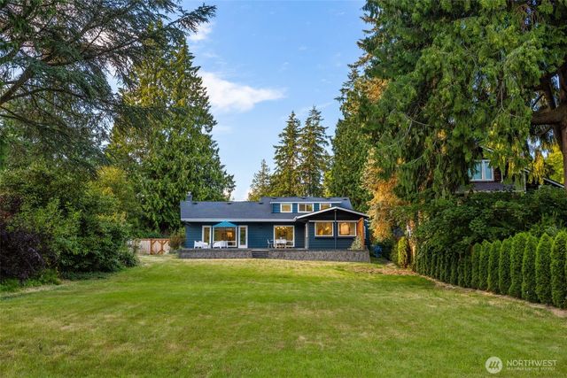 2137 N 128TH Street, Seattle, WA 98133