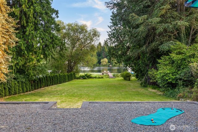 2137 N 128TH Street, Seattle, WA 98133