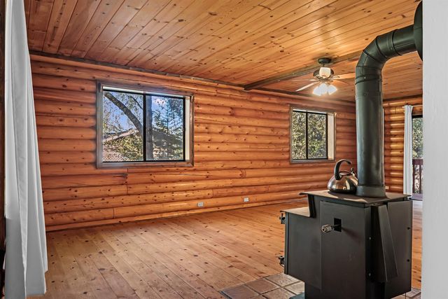 6187 Outingdale Rd, Somerset, CA 95684