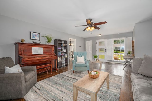 2607 Regency Park Dr, Murfreesboro, TN 37129